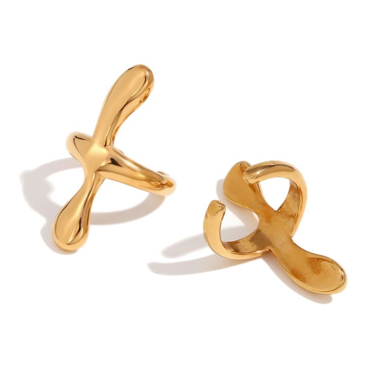 Cross earcuff