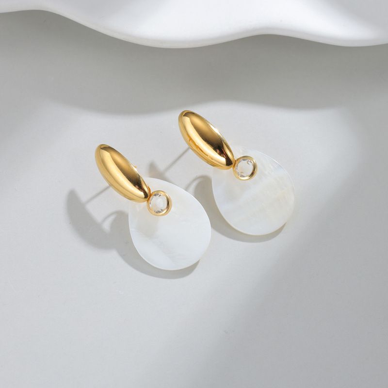 Cold earrings