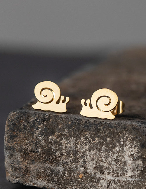 Snail studs