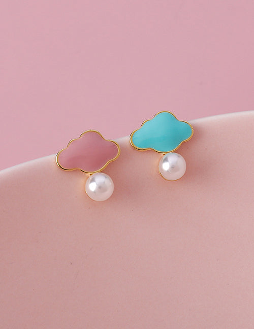 Cloud Pearl Earrings