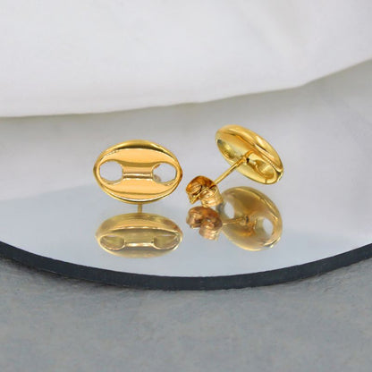 Pig nose studs