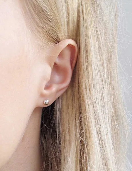 Mini studs ball