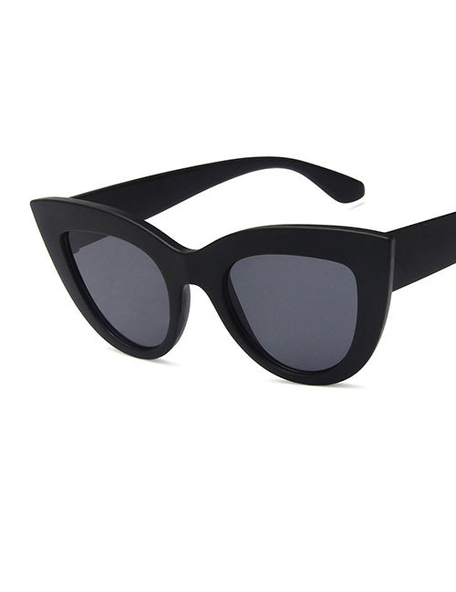 Cat eye sunglasess