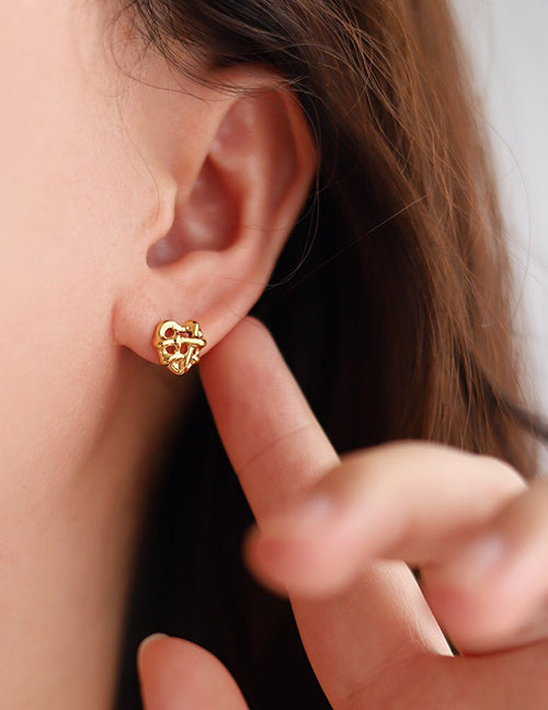 Heart pie studs