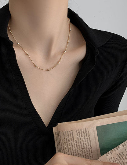 Dots necklace