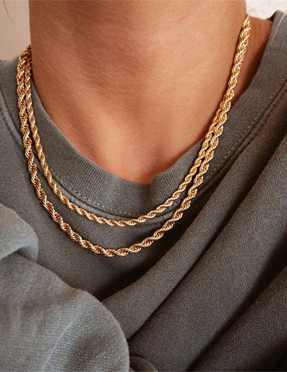 Twist Necklace